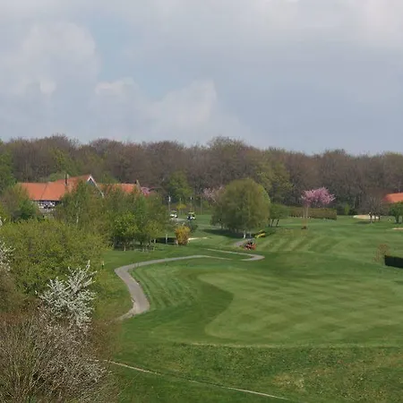 Du Golf Hotel 3*