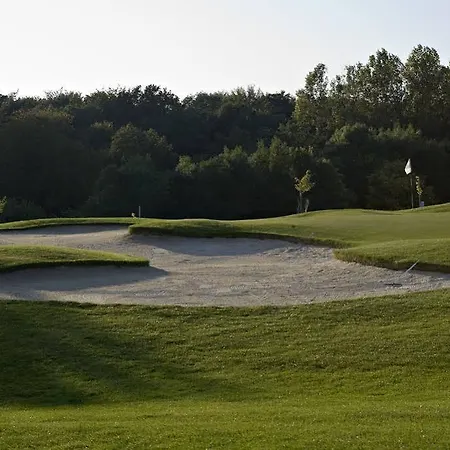 Najeti Du Golf 3* Lumbres