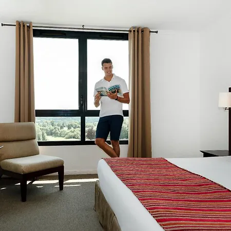 Najeti Du Golf Lumbres