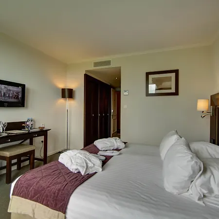 Du Golf Hotel