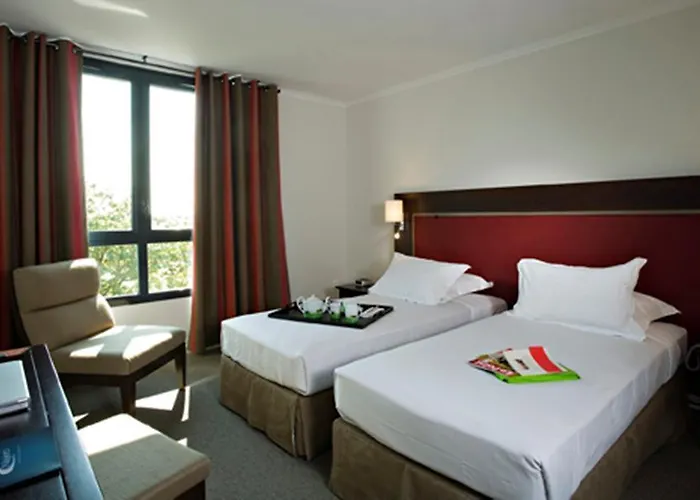 Najeti Du Golf Lumbres