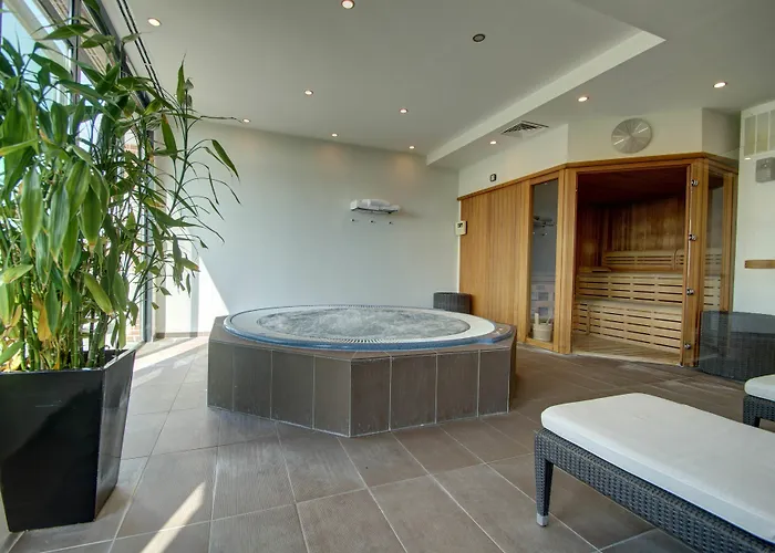 Najeti Du Golf Lumbres