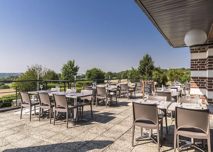 Najeti Du Golf Lumbres